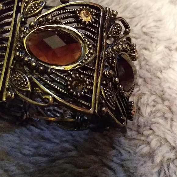 Butterfly Wrap Bracelet - Picture 5 of 6